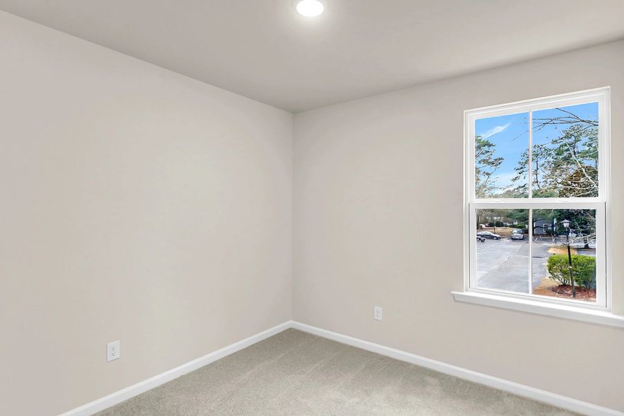 Spacious, unfurnished interior of a new home in Windward Village, Summerville (Image 17).