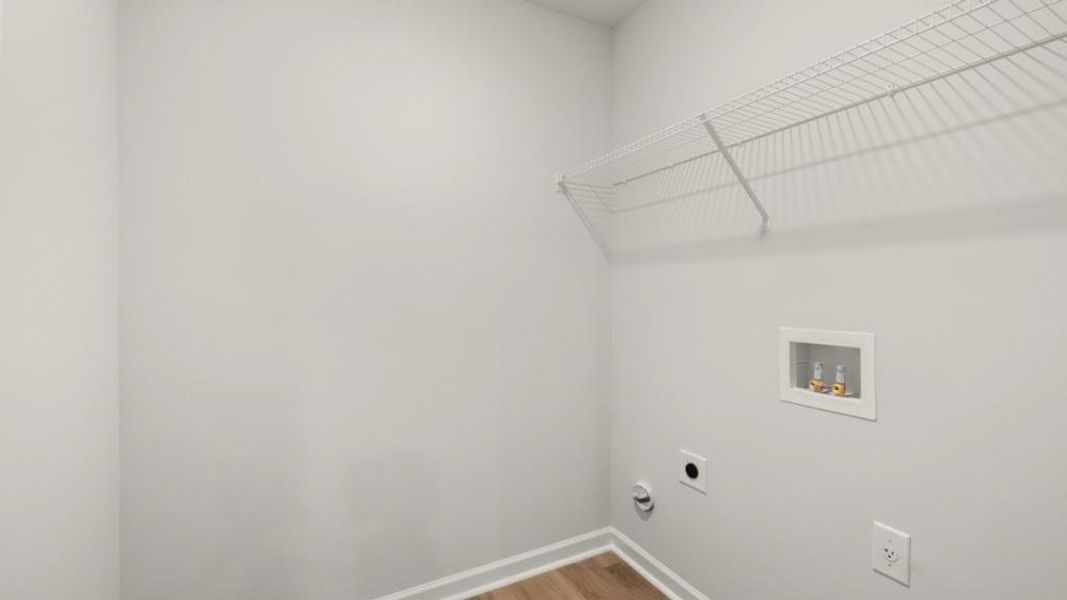 Spacious, unfurnished interior of a new home in Oconee Overlook, Gainesville (Image 29).