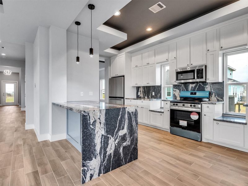 Furnished interior view inside a new home in , Galveston (Image 10).