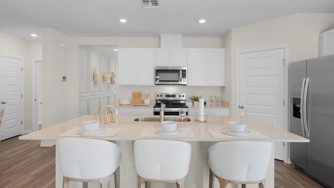 Furnished interior view inside a new home in Sun N Lake, Sebring (Image 9).