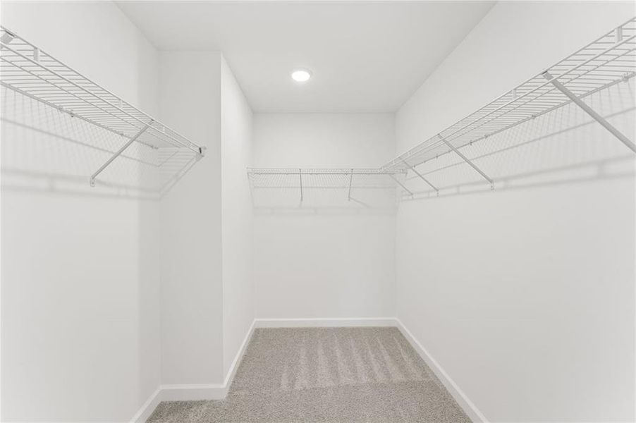 Spacious, unfurnished interior of a new home in Bluffs at Bells Ferry, Marietta (Image 14).