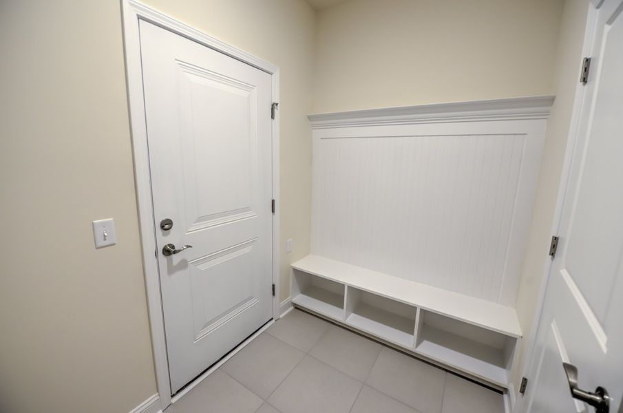 Spacious, unfurnished interior of a new home in Central Estates, Summerville (Image 25).