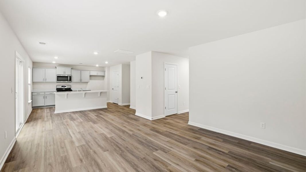 Spacious, unfurnished interior of a new home in Bentley Park, Greenwood (Image 23). Spacious, unfurnished interior of a new home in Bentley Park, Greenwood (Image 23).