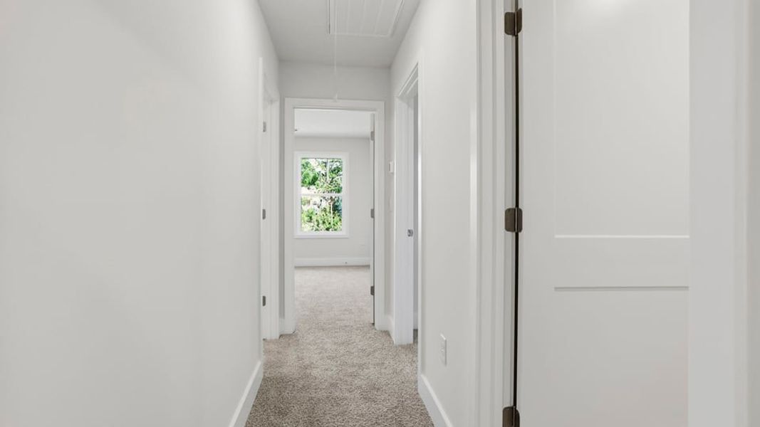 Spacious, unfurnished interior of a new home in Ken's Crossing, Moore (Image 23).