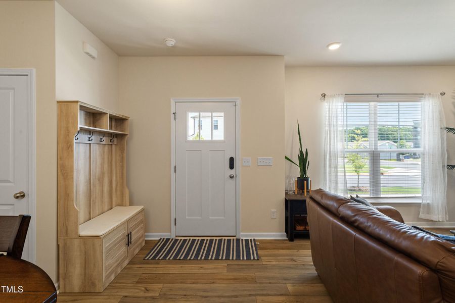 12-728 Silo Pk Dr [2369799]_12