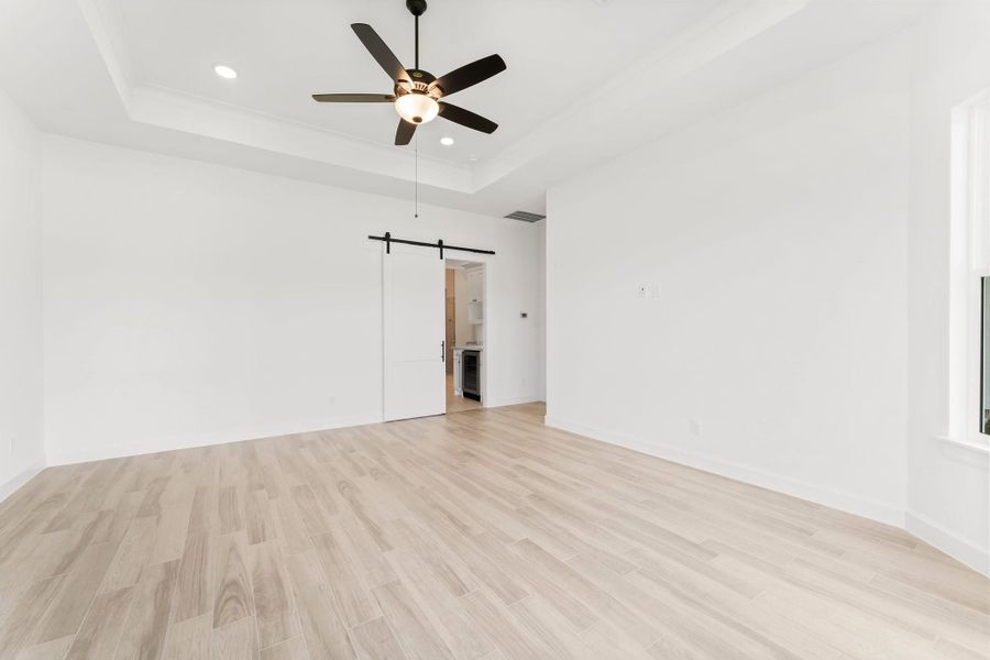 Spacious, unfurnished interior of a new home in , Spring (Image 17). Spacious, unfurnished interior of a new home in , Spring (Image 17).