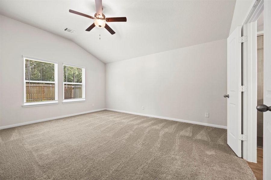 Spacious, unfurnished interior of a new home in Enclave at Dobbin, Magnolia (Image 26). Spacious, unfurnished interior of a new home in Enclave at Dobbin, Magnolia (Image 26).