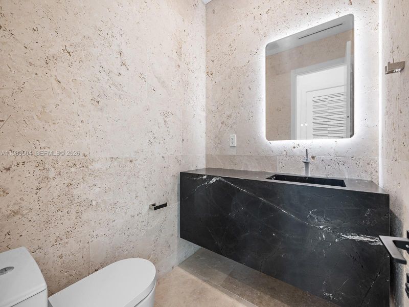 Image 28 of a home in .