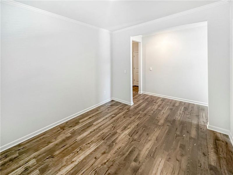 Spacious, unfurnished interior of a new home in Oakhurst Glen, Fairburn (Image 22).