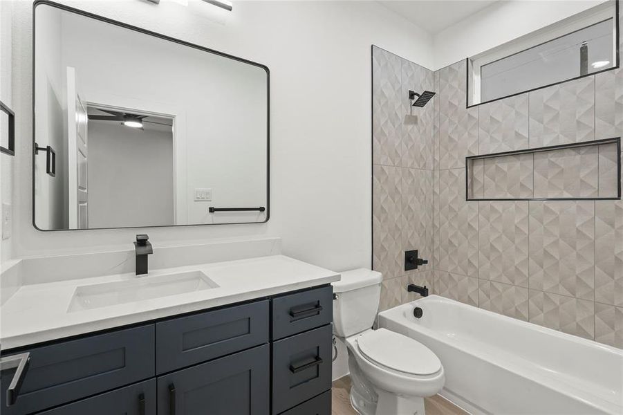 Furnished interior view inside a new home in , Dallas (Image 9).