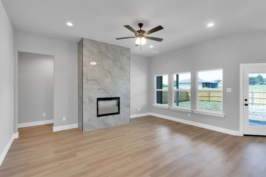 Spacious, unfurnished interior of a new home in , Palmer (Image 24).
