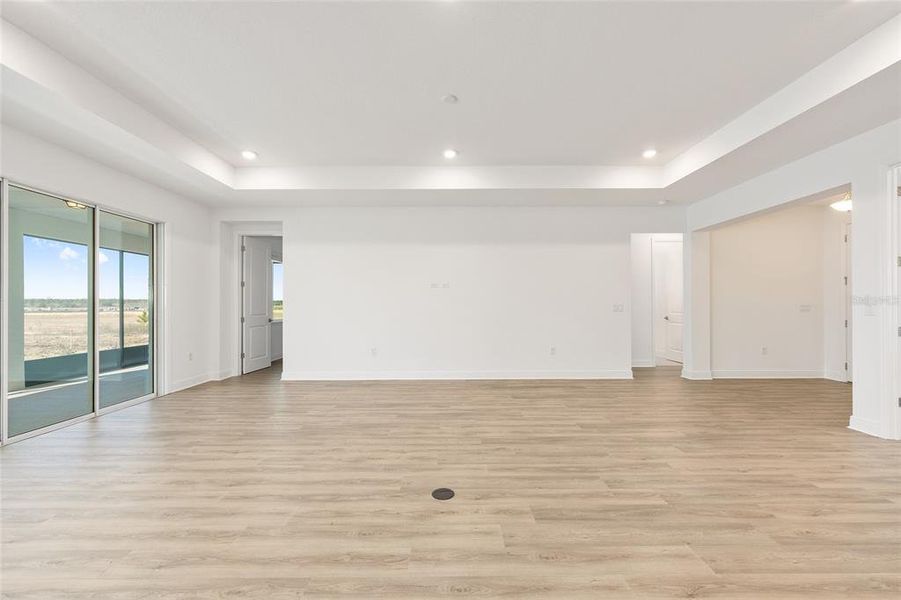 Spacious, unfurnished interior of a new home in , Ocala (Image 17).