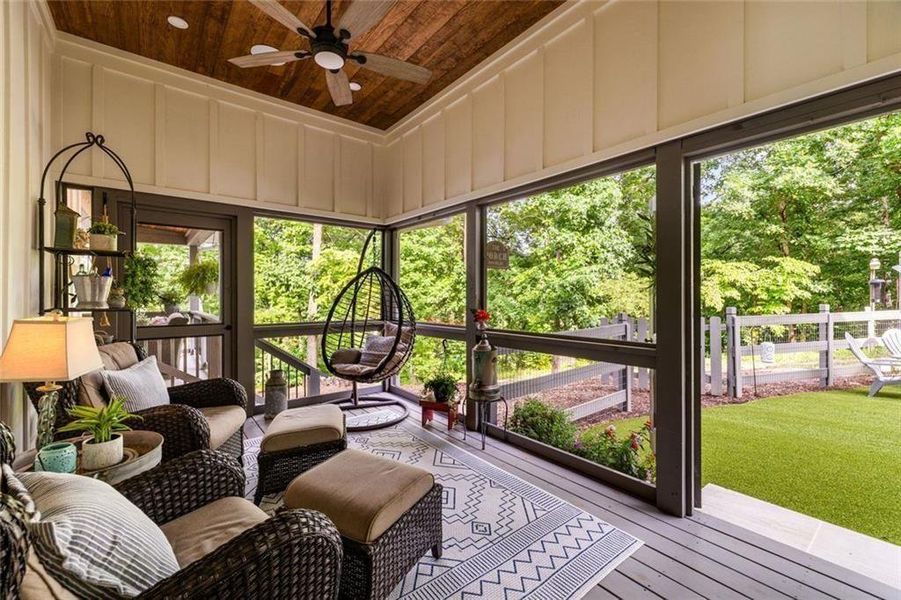 Exterior details and patio area of a home in , Gainesville (Image 30).