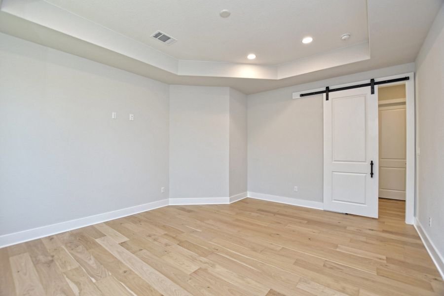 Representative unfurnished interior of a home built from the Sapphire by Giddens Homes in Riverstone, Georgetown (Image 50).