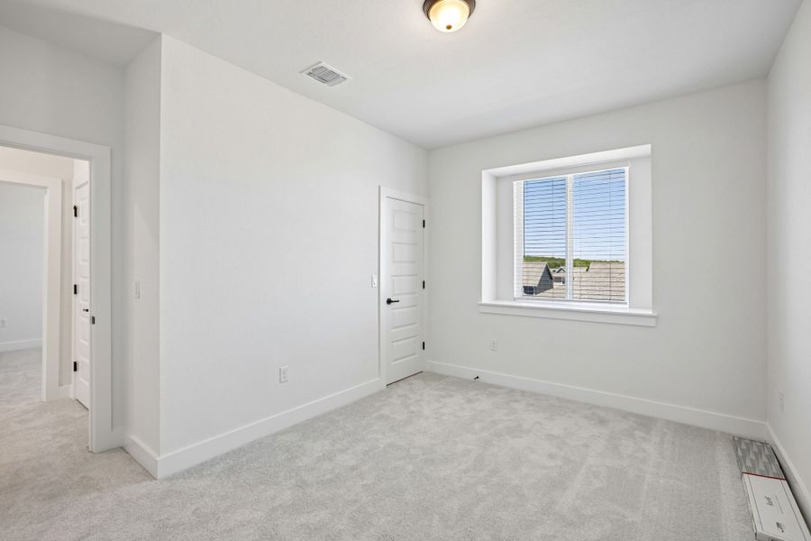 Representative unfurnished interior of a home built from the Denali by Pacesetter Homes in Easton Park, Austin (Image 30).