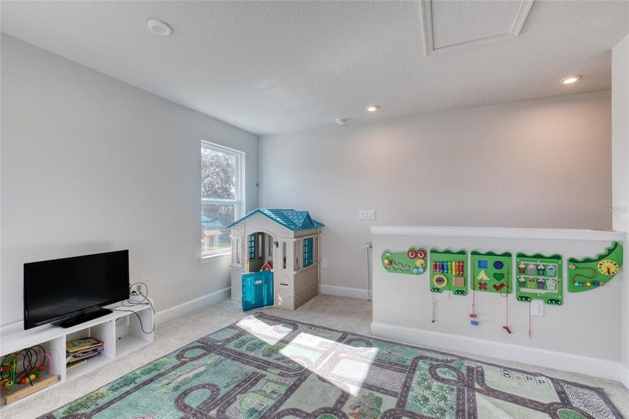 Furnished interior view inside a new home in , New Smyrna Beach (Image 15).