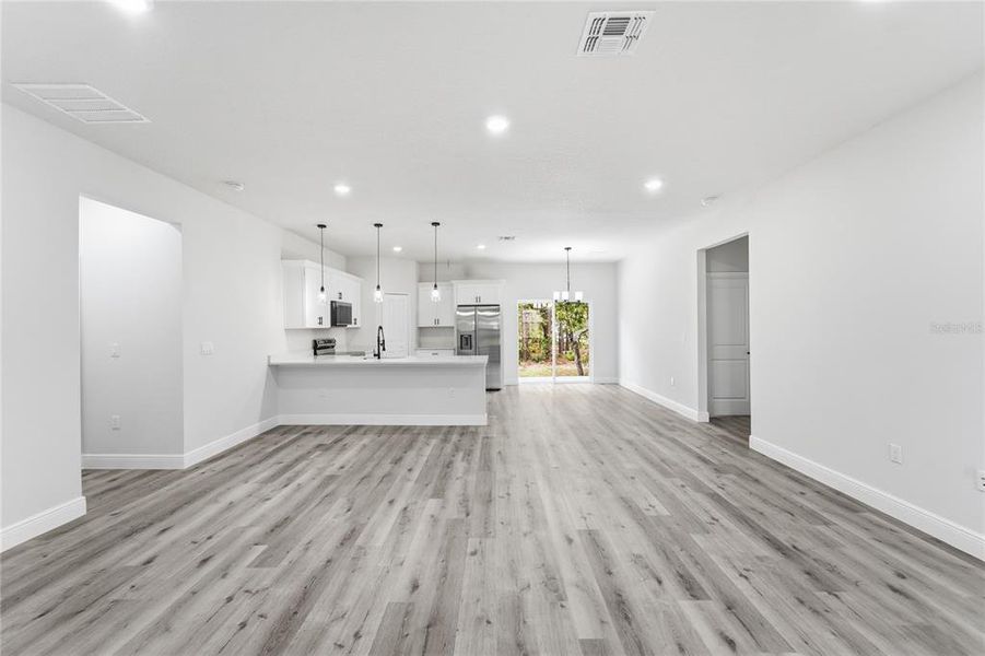 Spacious, unfurnished interior of a new home in , Dunnellon (Image 13). Spacious, unfurnished interior of a new home in , Dunnellon (Image 13).