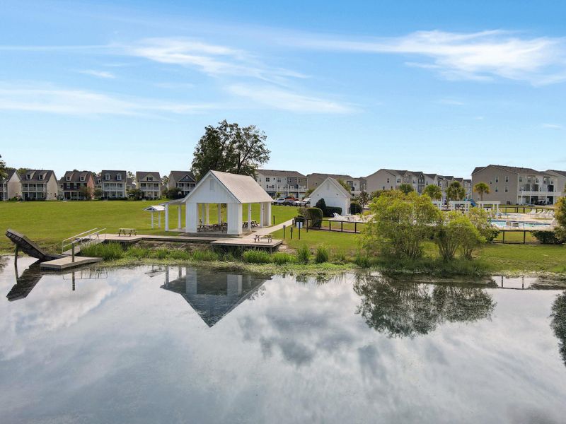 Community amenities in , Moncks Corner (Image 63).