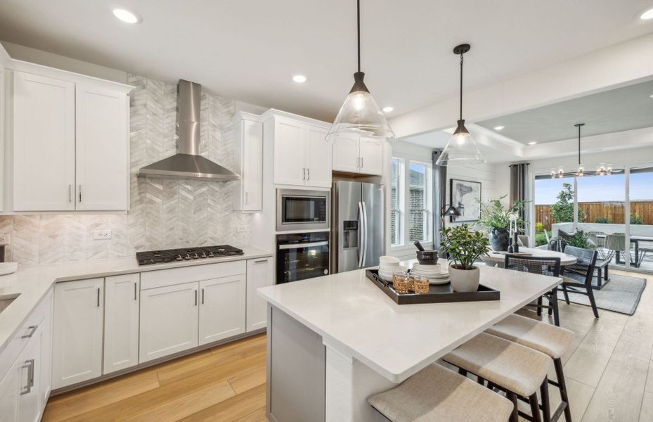 Representative furnished interior of a home built from the Alpine by Del Webb in Del Webb Sugar Land at Ryehill, Rosenberg (Image 9).