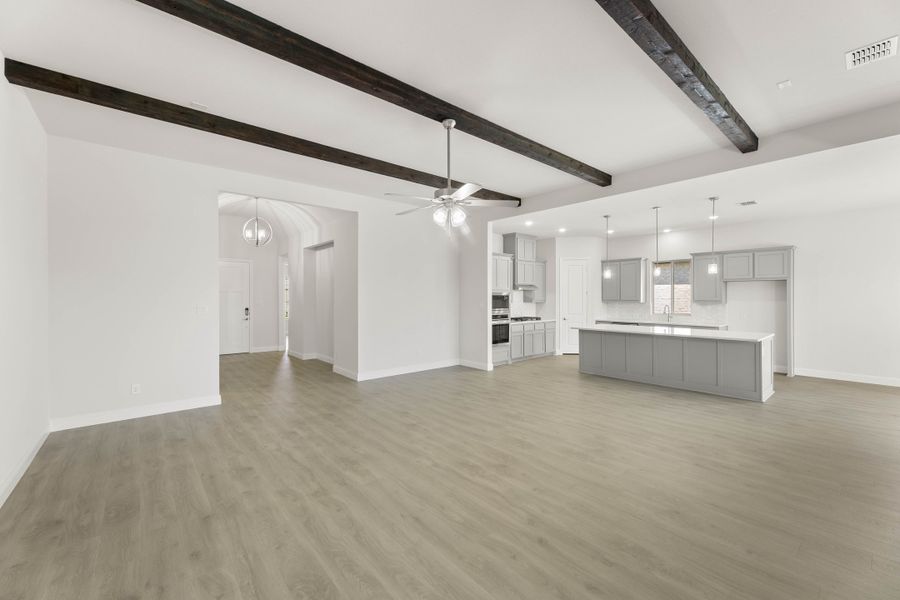 Spacious, unfurnished interior of a new home in Timberbrook, Justin (Image 17).