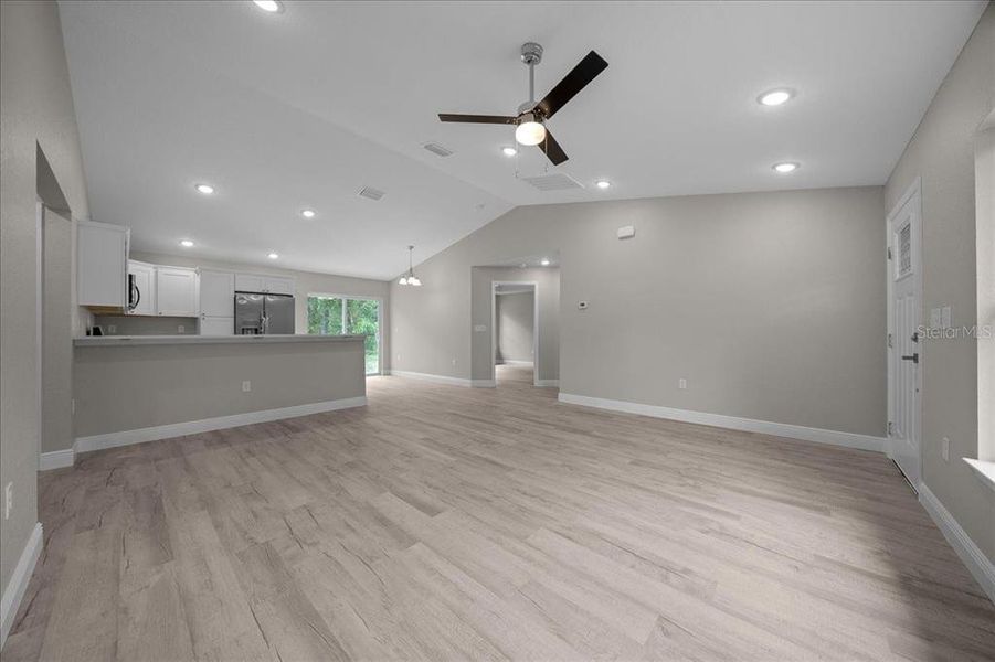Spacious, unfurnished interior of a new home in , Belleview (Image 36). Spacious, unfurnished interior of a new home in , Belleview (Image 36).