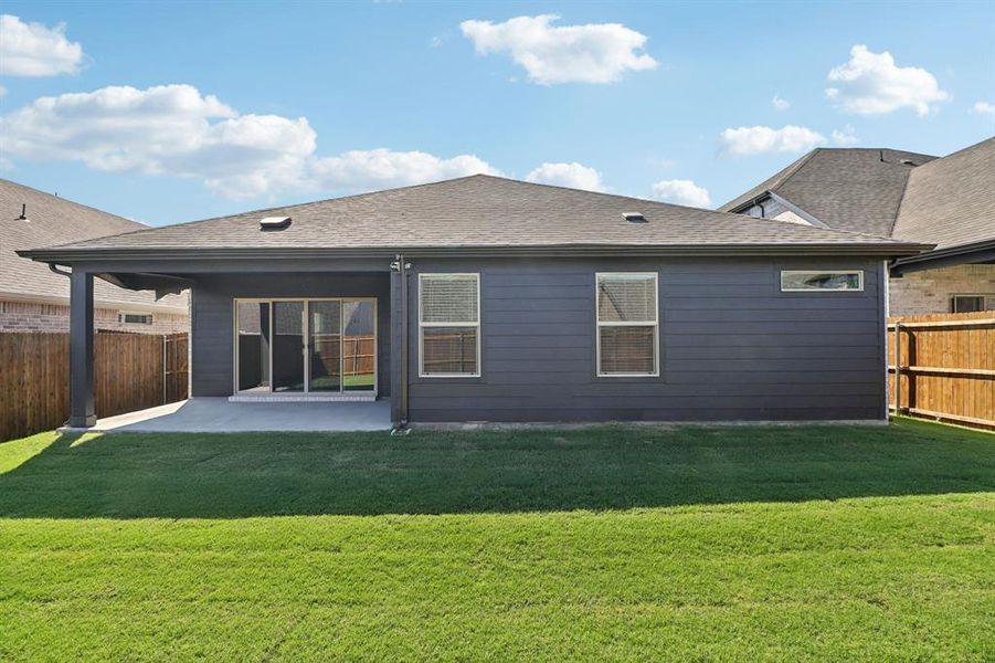 Exterior details and patio area of a home in Southridge - Signature Series, McKinney (Image 20). Exterior details and patio area of a home in Southridge - Signature Series, McKinney (Image 20).