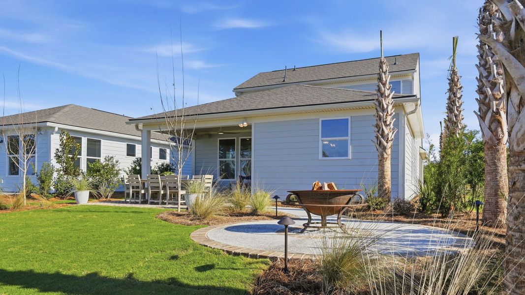 Representative exterior details of a home built from the Compass by Del Webb in Del Webb Point Hope, Charleston (Image 4).