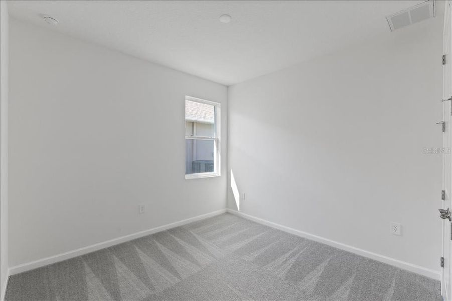 Spacious, unfurnished interior of a new home in , Venice (Image 9).