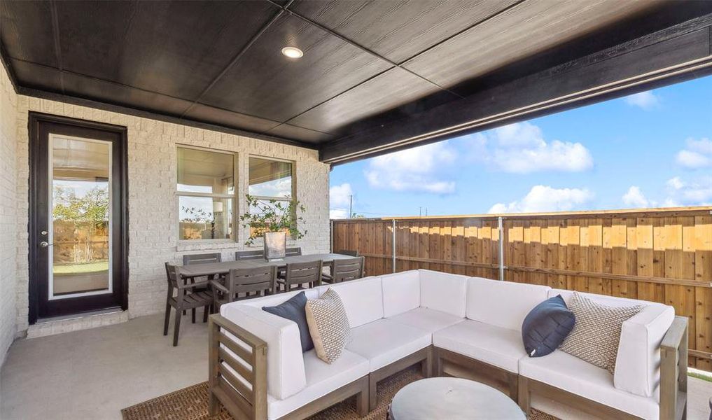 Exterior details and patio area of a home in Creekshaw, Royse City (Image 22).