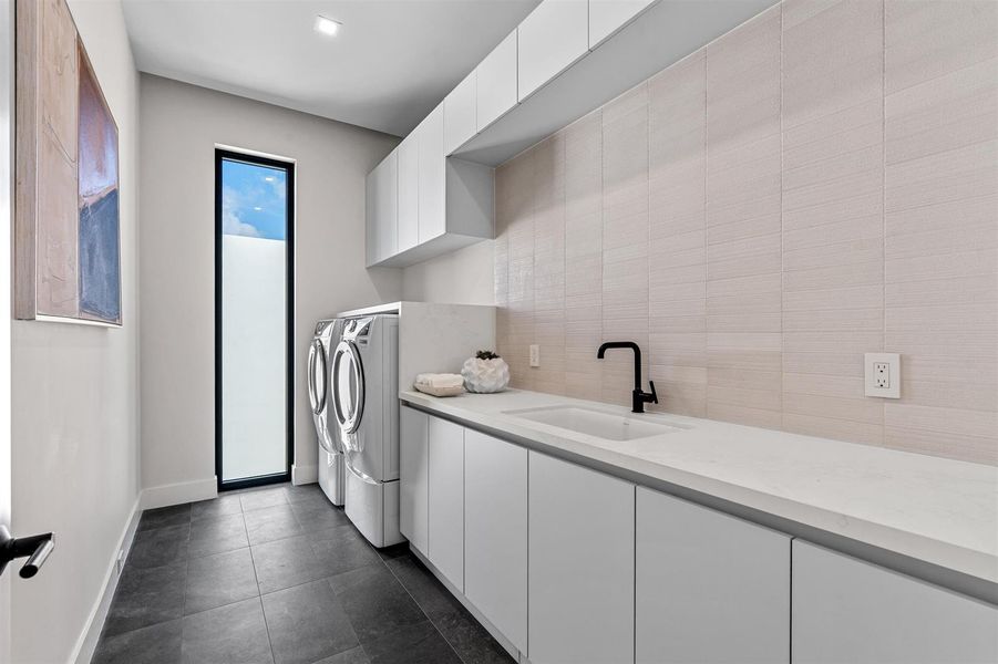 LAUNDRY_ROOM LAUNDRY_ROOM