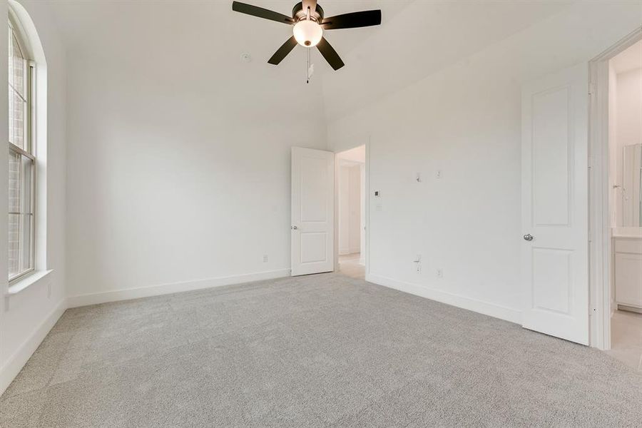 Spacious, unfurnished interior of a new home in Edgewater, Royse City (Image 23). Spacious, unfurnished interior of a new home in Edgewater, Royse City (Image 23).