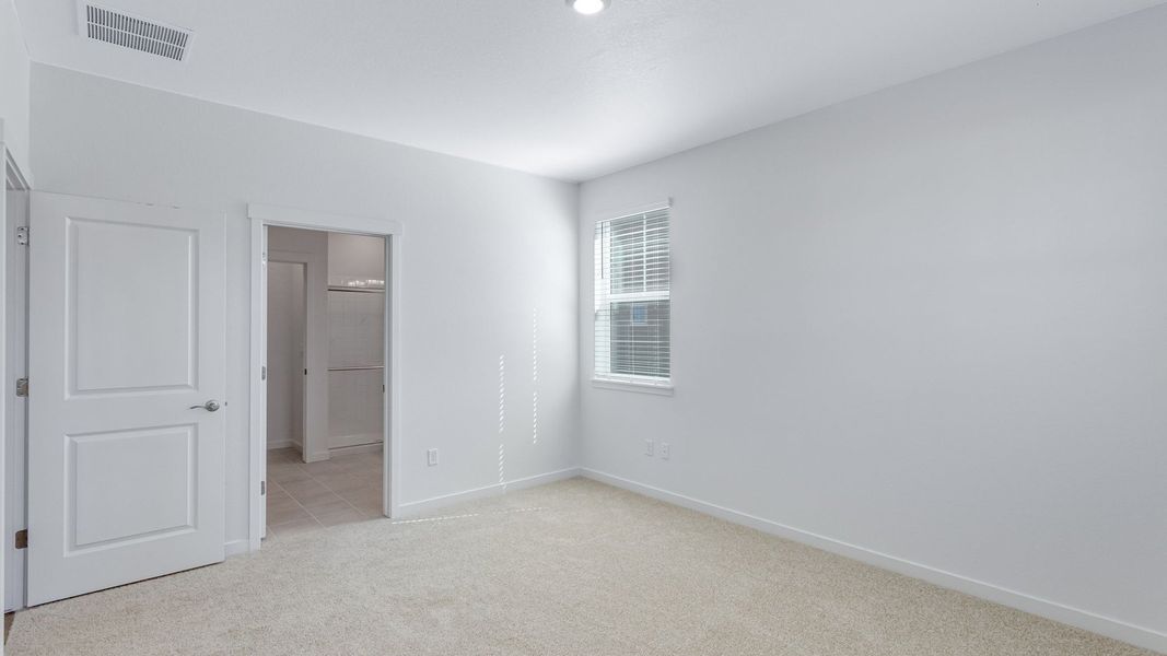 Spacious, unfurnished interior of a new home in Lakeside Canyon, Mead (Image 21). Spacious, unfurnished interior of a new home in Lakeside Canyon, Mead (Image 21).