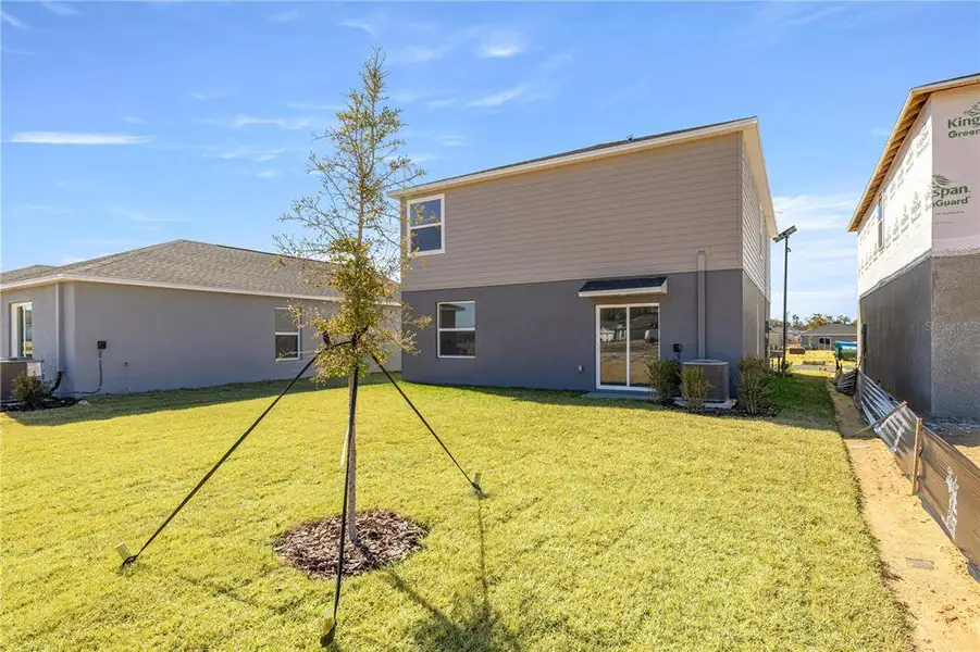 Exterior details and patio area of a home in Millwood, Ocala (Image 4). Exterior details and patio area of a home in Millwood, Ocala (Image 4).