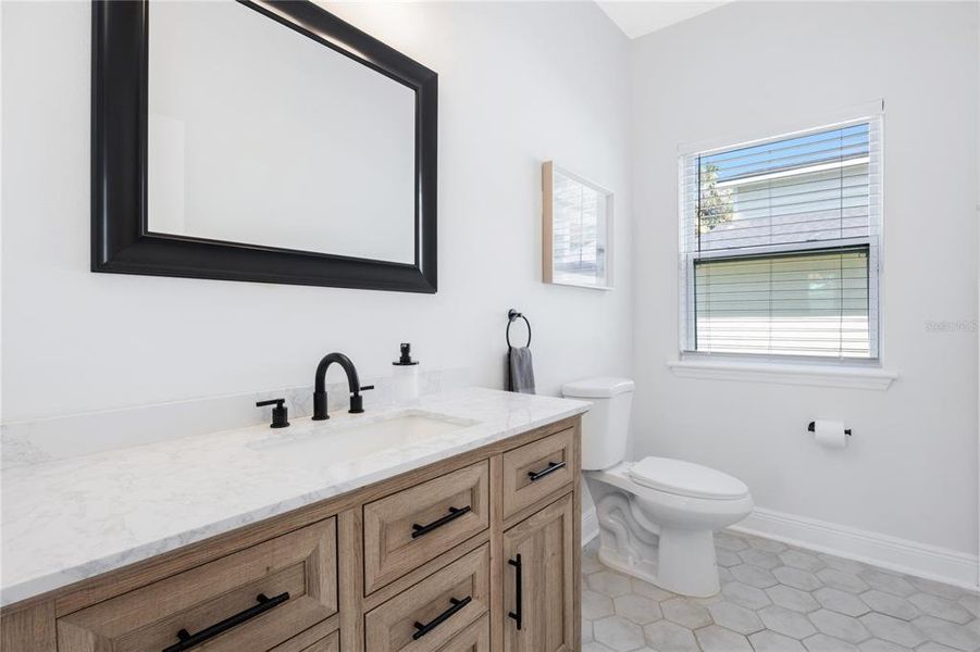 Furnished interior view inside a new home in , Tarpon Springs (Image 29).