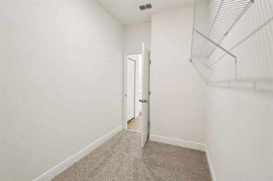 Spacious, unfurnished interior of a new home in Cyrene at Minneola, Minneola (Image 12).