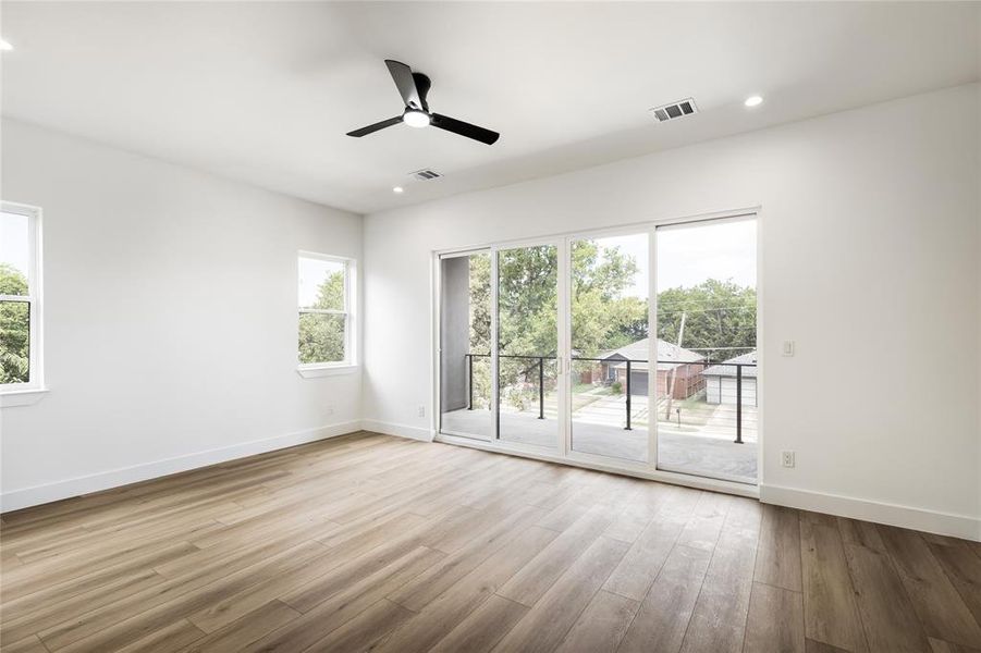 Spacious, unfurnished interior of a new home in , Dallas (Image 18). Spacious, unfurnished interior of a new home in , Dallas (Image 18).