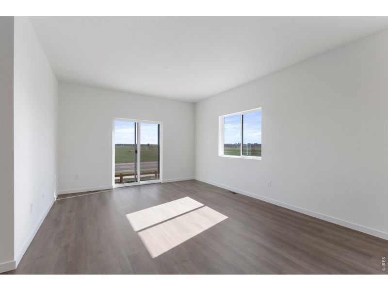 Spacious, unfurnished interior of a new home in Granary, Johnstown (Image 13).