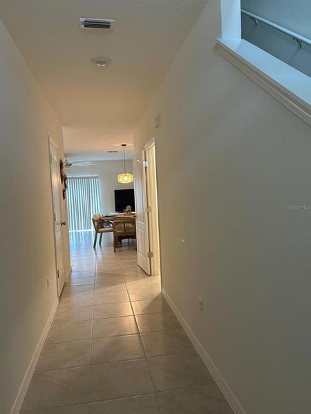 Spacious, unfurnished interior of a new home in , Davenport (Image 11).
