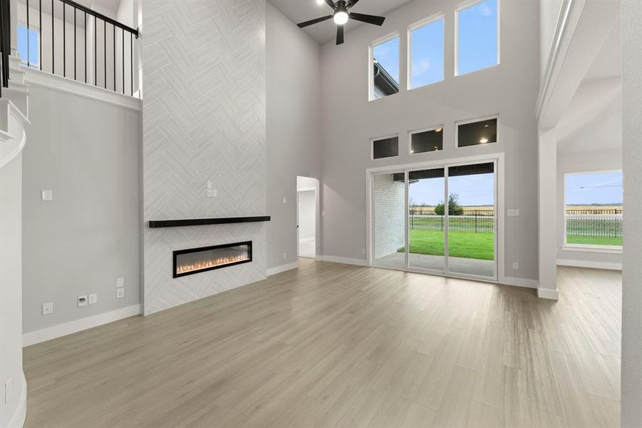 6_07. 9729 Palermo - Family