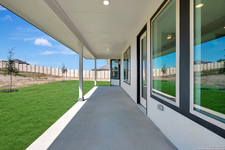Spacious, unfurnished interior of a new home in Everly Estates, San Antonio (Image 19). Spacious, unfurnished interior of a new home in Everly Estates, San Antonio (Image 19).
