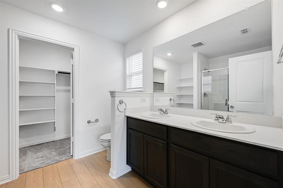 Furnished interior view inside a new home in River Ridge, Crandall (Image 5).