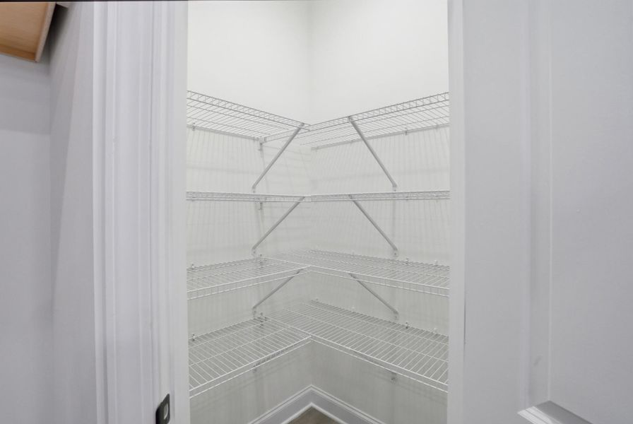 Spacious, unfurnished interior of a new home in Rone Creek, Waxhaw (Image 33).