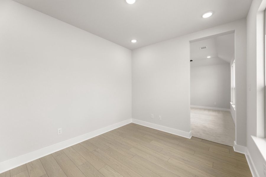 Spacious, unfurnished interior of a new home in Inspiration Collection 60 at Painted Tree, McKinney (Image 22). Spacious, unfurnished interior of a new home in Inspiration Collection 60 at Painted Tree, McKinney (Image 22).