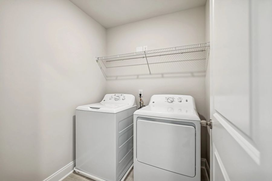 Close-up of interior finishes inside a home in Cades Bluff, Lebanon (Image 17).
