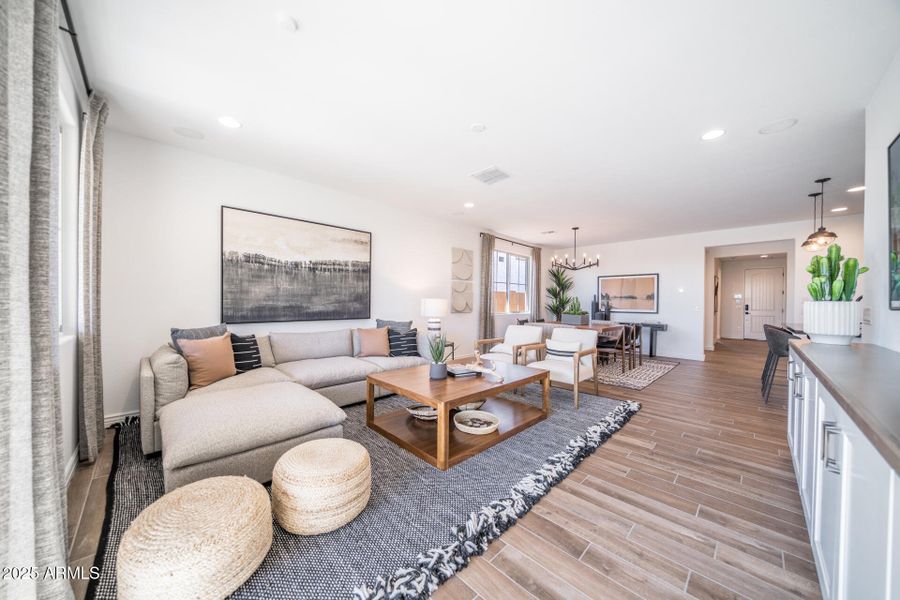 7925 E Raleigh Avenue