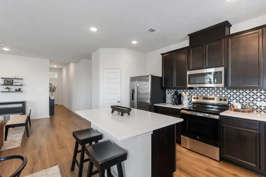 Furnished interior view inside a new home in Grand Lake, Snook (Image 29).