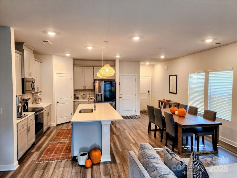 Bright and spacious floor plan