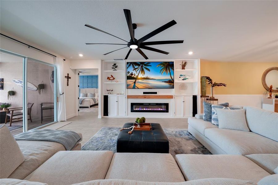 Furnished interior view inside a new home in Seaire, Parrish (Image 19). Furnished interior view inside a new home in Seaire, Parrish (Image 19).