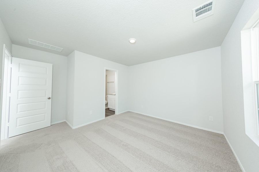 Spacious, unfurnished interior of a new home in Townsend Reserve, Splendora (Image 10). Spacious, unfurnished interior of a new home in Townsend Reserve, Splendora (Image 10).