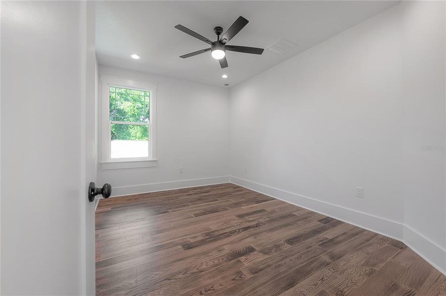 Spacious, unfurnished interior of a new home in , Tampa (Image 38). Spacious, unfurnished interior of a new home in , Tampa (Image 38).